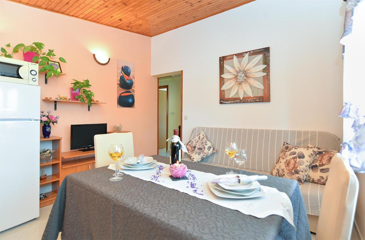Pina 2018 Apartment