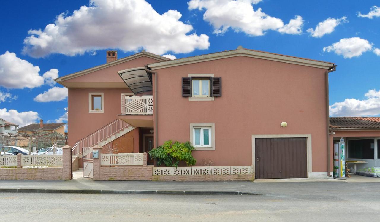 Apartment Pina 2018 Pula