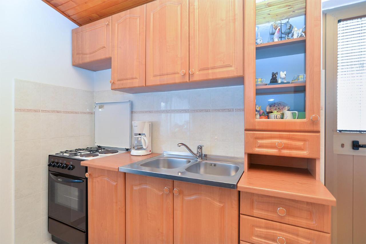 Pina 2018 Apartment Pula