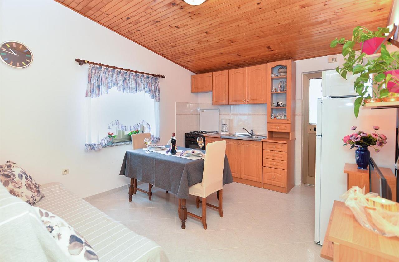Pina 2018 Apartment *