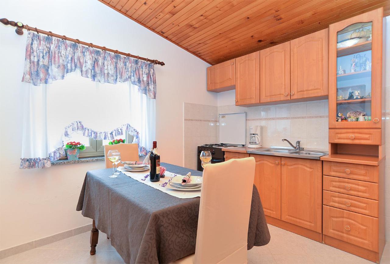 Pina 2018 Apartment *